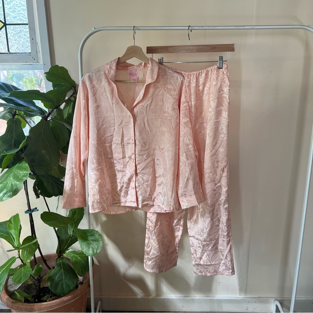 Vintage Pink Romantic Moods Two Piece Button Down Top Pants Sleep Set, Size S